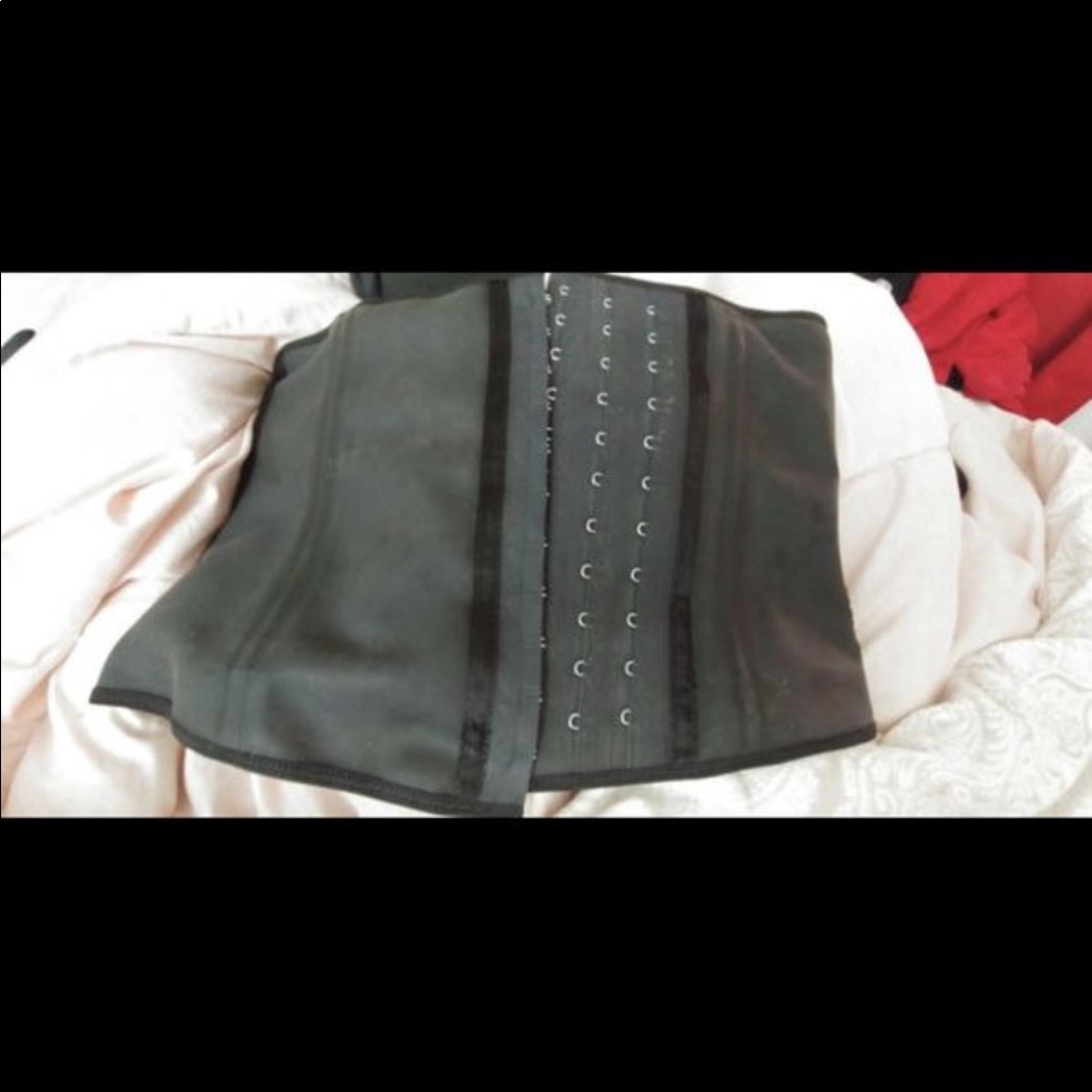 Latex waist trainer